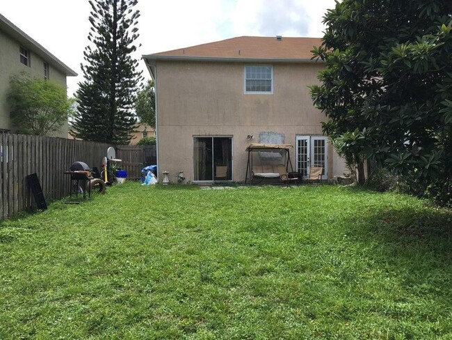 134 Pheasant Run Blvd in West Palm Beach, FL - Building Photo - Building Photo