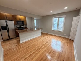 4228 N Whipple St, Unit 2S in Chicago, IL - Building Photo