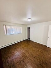 1650 Chester St in Aurora, CO - Building Photo - Building Photo