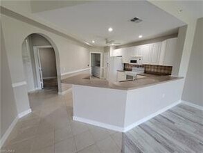 3062 Driftwood Way-Unit -4305 in Naples, FL - Building Photo - Building Photo