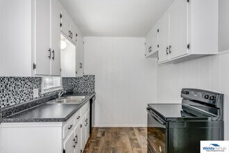 2532 S Greenwood St in Wichita, KS - Building Photo - Building Photo