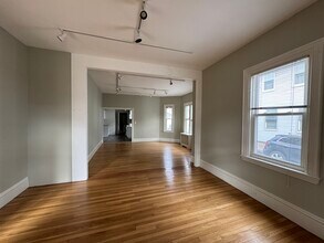77 Boyd St in Watertown, MA - Foto de edificio - Building Photo