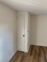 346 Tyler Ave, Unit Half in Washington, PA - Building Photo - Building Photo