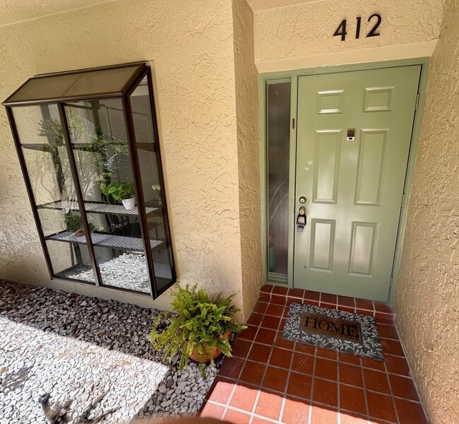 5121 Oakhill Ln in Delray Beach, FL - Building Photo - Building Photo