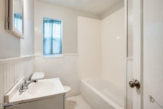 5946 West Myrtle Ave in Glendale, AZ - Building Photo - Building Photo