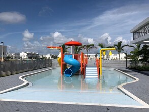 10250-10266 302 in Doral, FL - Building Photo - Building Photo