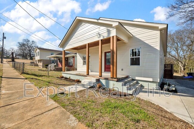 property at 1720 34th Pl N