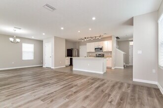 10508 Whispering Hammock Dr in Riverview, FL - Building Photo - Building Photo