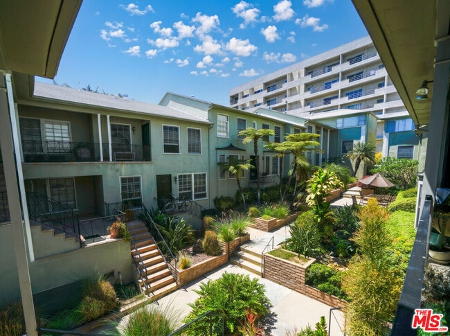 property at 8551 Holloway Dr