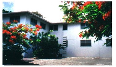 University Manor in Honolulu, HI - Foto de edificio - Building Photo