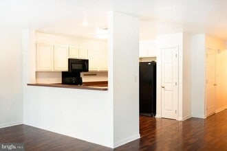 112 Hawk Ct in Hummelstown, PA - Building Photo - Building Photo