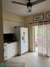 8012 Sanibel Dr in Tamarac, FL - Building Photo - Building Photo