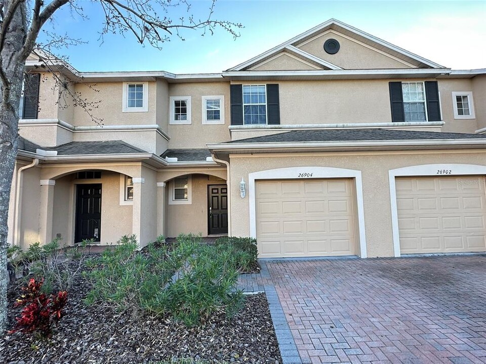 26904 Juniper Bay Dr in Wesley Chapel, FL - Building Photo