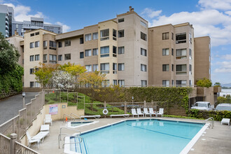 Bridgewater in Albany, CA - Foto de edificio - Building Photo