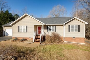 7807 Winding Ash Terrace in Chesterfield, VA - Building Photo