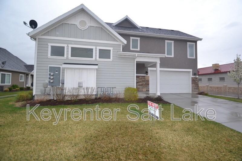 1867 Trail Heights Dr in Riverton, UT - Building Photo
