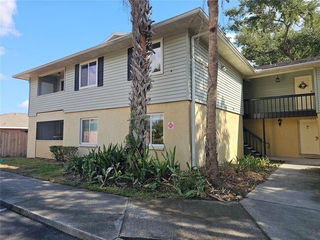 property at 247 Thorntree Pl