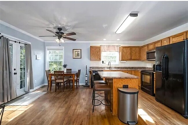 2427 Slate Mine Rd SE in Fairmount, GA - Building Photo - Building Photo