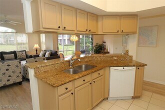 9060 Palmas Grandes Blvd in Bonita Springs, FL - Foto de edificio - Building Photo