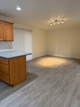 11112 N Waikiki Rd in Spokane, WA - Building Photo - Building Photo