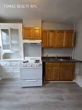 18 Seymour St in Yonkers, NY - Building Photo - Building Photo