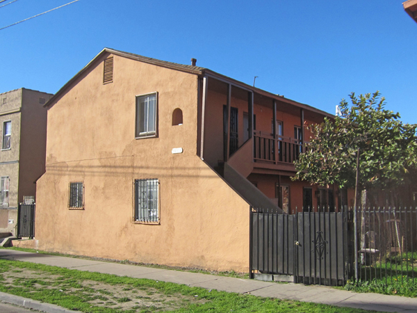 10957 S Figueroa St in Los Angeles, CA - Foto de edificio