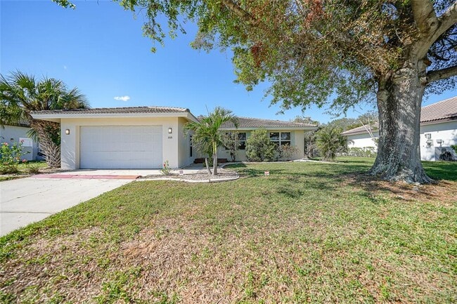2925 Magdalina Dr