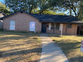 10430 Checota Dr in Dallas, TX - Building Photo