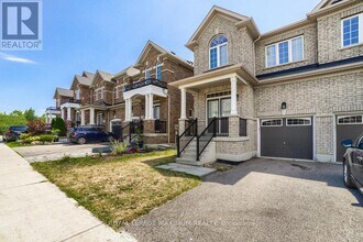 160 Gentile Cir in Vaughan, ON - Building Photo - Building Photo