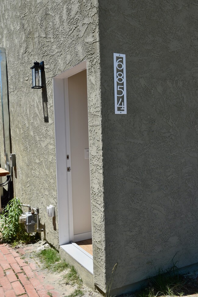 6854 Birchwood St in San Diego, CA - Building Photo - Building Photo
