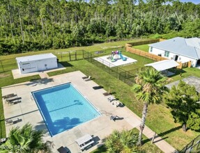302 Beacon Rd in Port St. Joe, FL - Building Photo - Building Photo