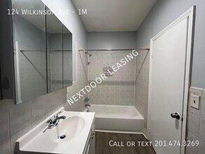 124 Wilkinson Ave in Jersey City, NJ - Building Photo - Building Photo