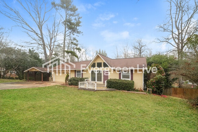 6253 S Skyline Dr in Douglasville, GA - Building Photo - Building Photo