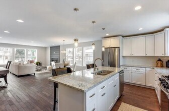 4625 33rd Ave S in Minneapolis, MN - Foto de edificio - Building Photo