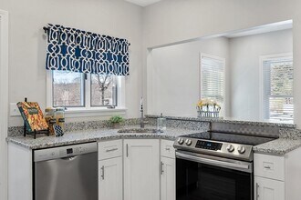48 Dawson Rd in Worcester, MA - Building Photo - Building Photo