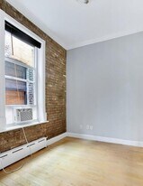 51 Leroy St, Unit 4C in New York, NY - Building Photo