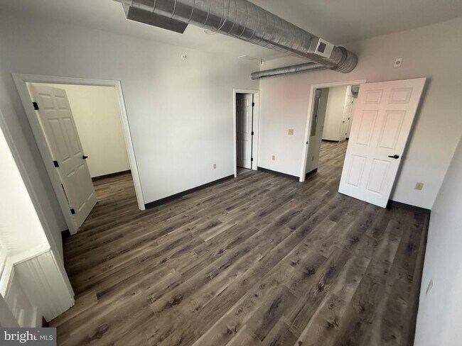 property at 2513 Frankford Ave