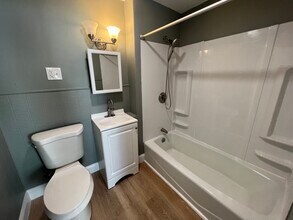 28 Bacon St in Biddeford, ME - Building Photo - Building Photo