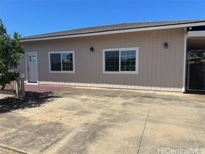 84-400-400 Ikuone Pl in Waianae, HI - Building Photo - Building Photo