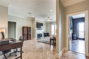 2848 Woodside St in Dallas, TX - Building Photo