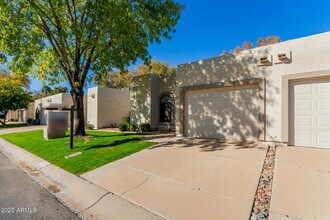 9264 W Morrow Dr in Peoria, AZ - Building Photo - Building Photo