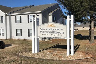 SUNDANCE MARSHALLTOWN APARTMENTS in Marshalltown, IA - Building Photo