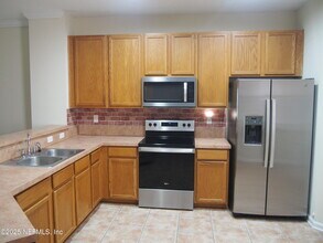 12301 Kernan Forest Blvd in Jacksonville, FL - Building Photo - Building Photo