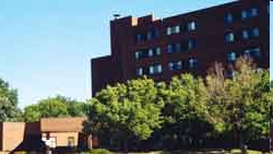 Menorah Plaza Apartments in St. Louis Park, MN - Building Photo - Building Photo