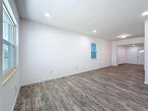 4716 Town N Country Blvd in Tampa, FL - Building Photo - Building Photo