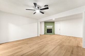 112 Dawn Dr in Robinson, TX - Building Photo - Building Photo