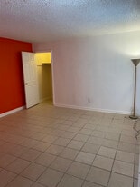 1938 Pace Blvd, Unit 1938