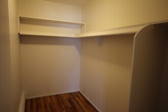 227 Twelve Mile Rd, Unit #12 in Royal Oak, MI - Building Photo - Building Photo