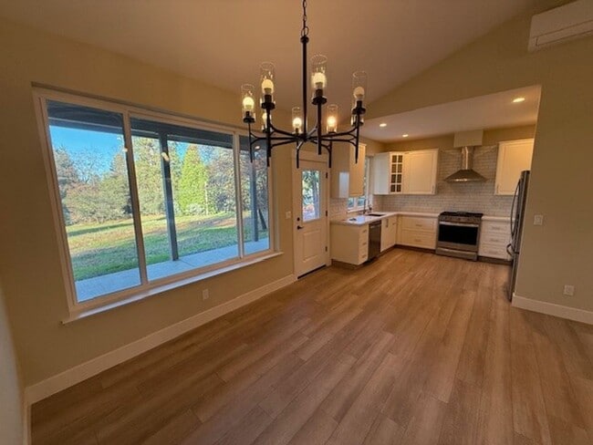 12813 Rough and Ready Hwy in Rough And Ready, CA - Building Photo - Building Photo