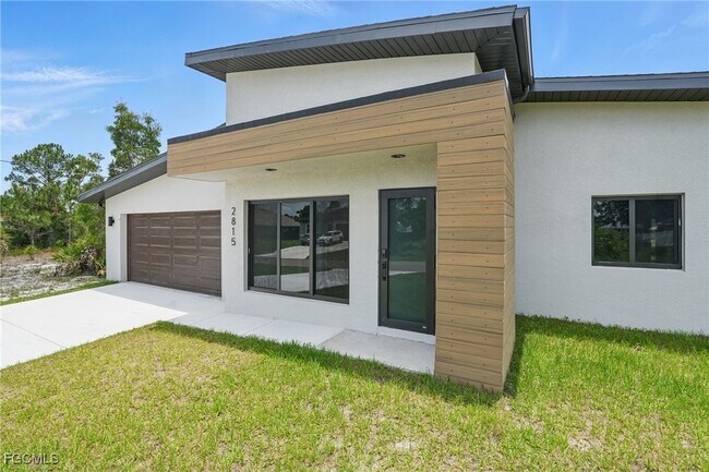 2815 45th St W in Lehigh Acres, FL - Building Photo - Building Photo